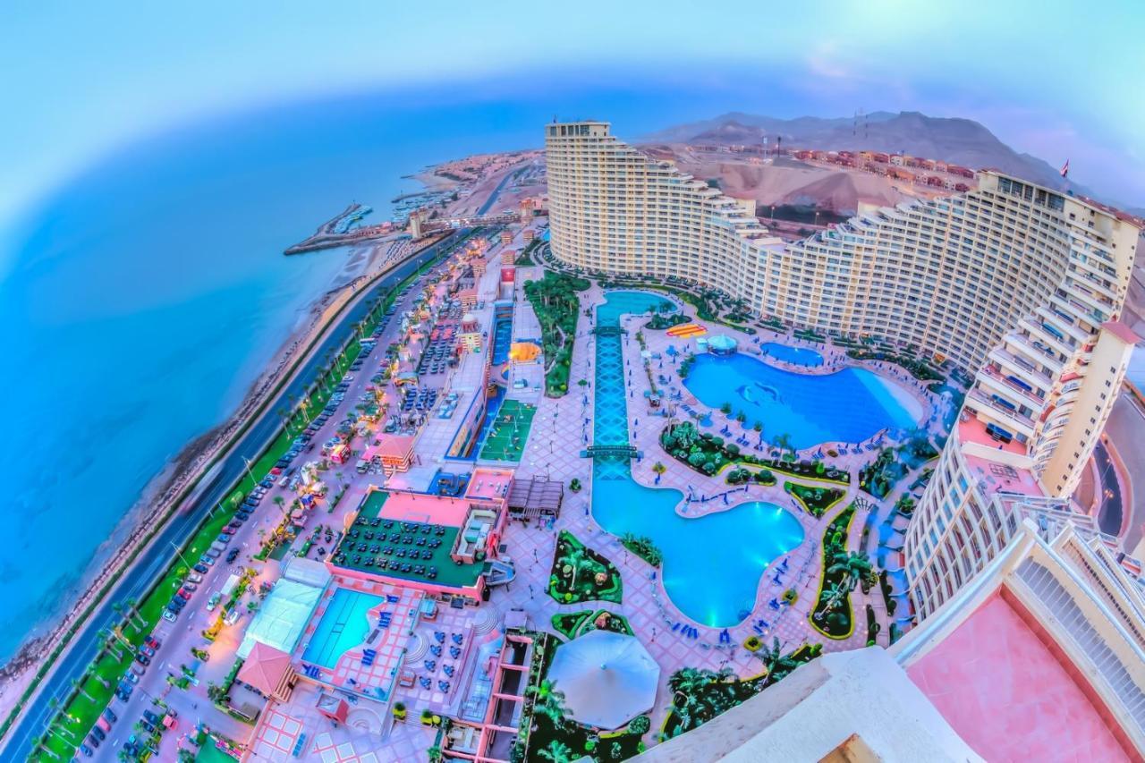 Porto Sokhna Beach Resort Ain Sukhna Exteriör bild