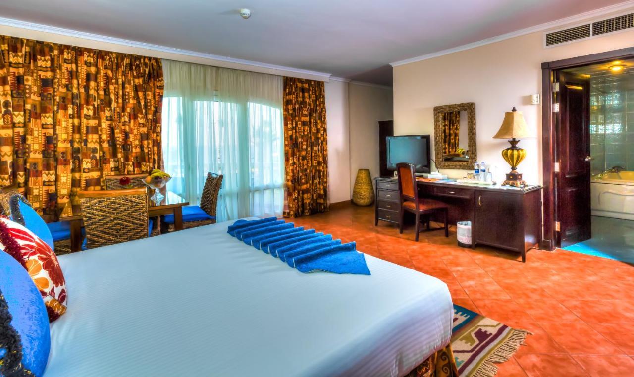 Porto Sokhna Beach Resort Ain Sukhna Exteriör bild