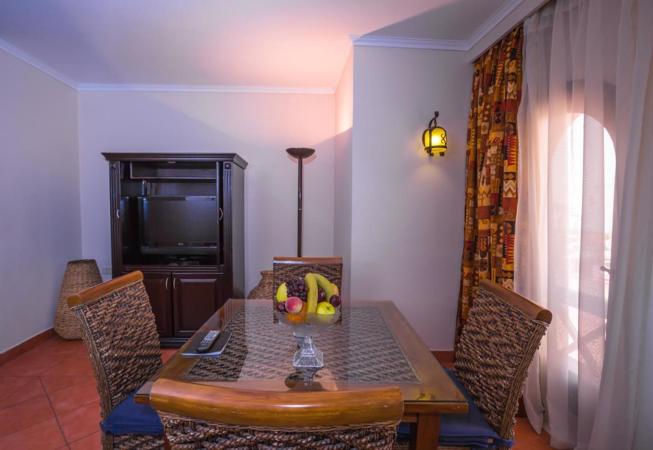 Porto Sokhna Beach Resort Ain Sukhna Exteriör bild