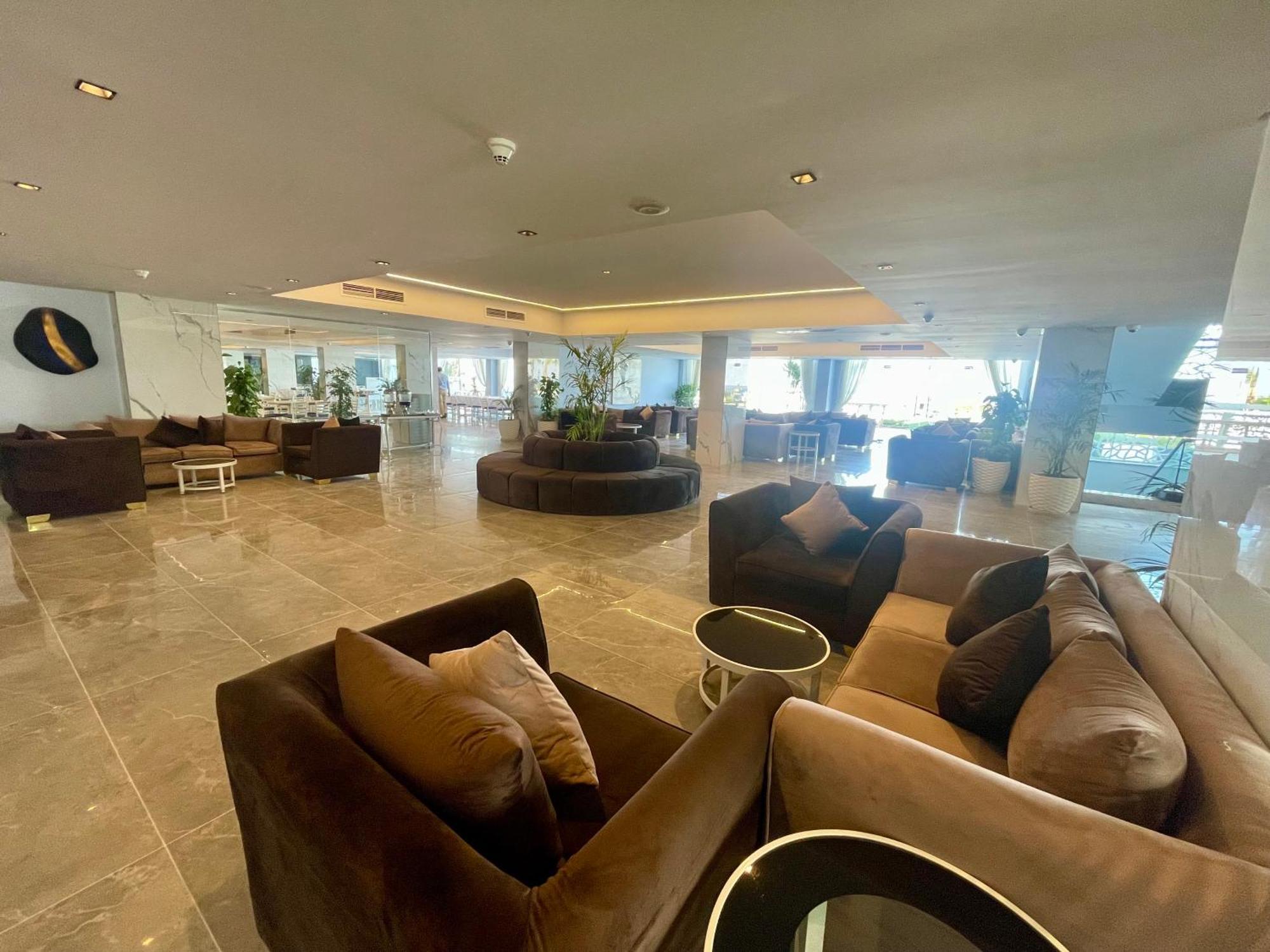 Porto Sokhna Beach Resort Ain Sukhna Exteriör bild