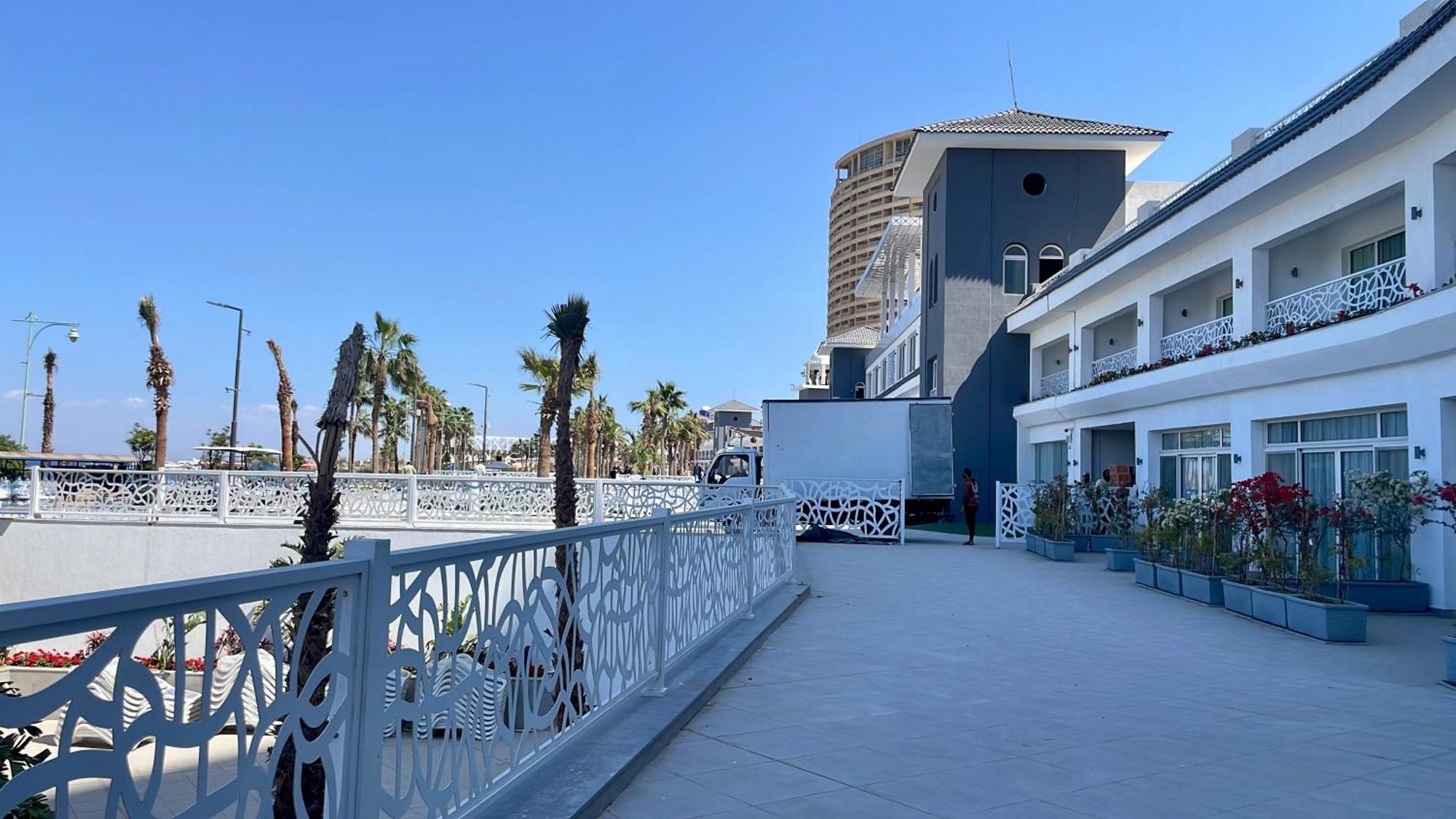 Porto Sokhna Beach Resort Ain Sukhna Exteriör bild