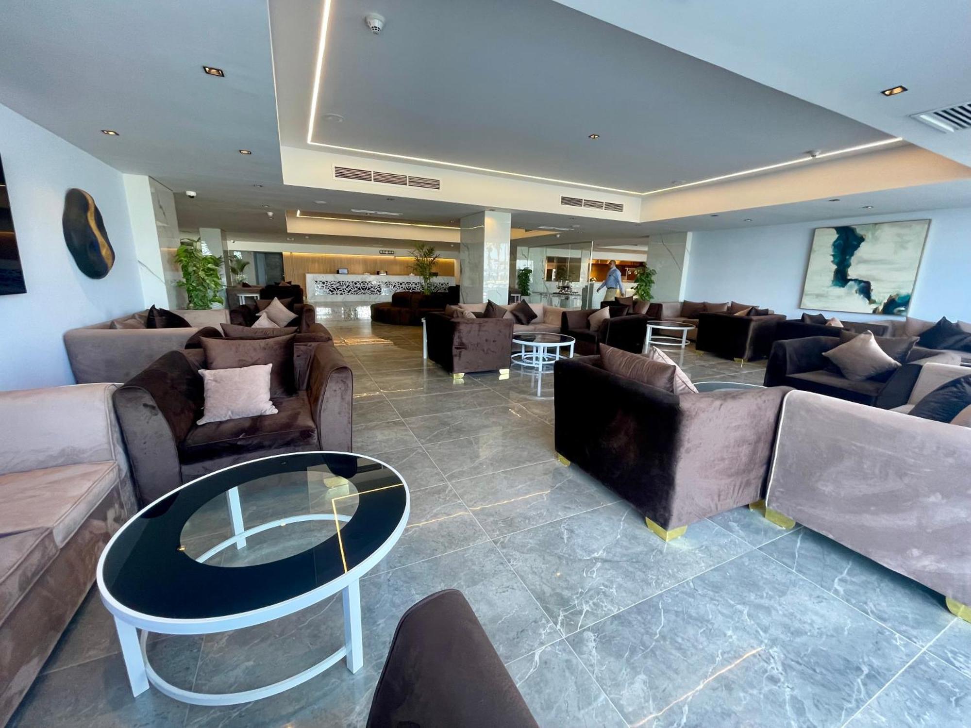 Porto Sokhna Beach Resort Ain Sukhna Exteriör bild