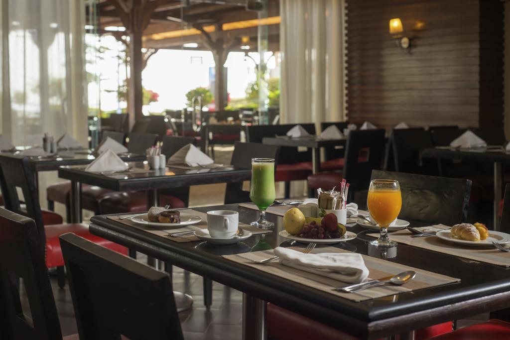 Porto Sokhna Beach Resort Ain Sukhna Exteriör bild