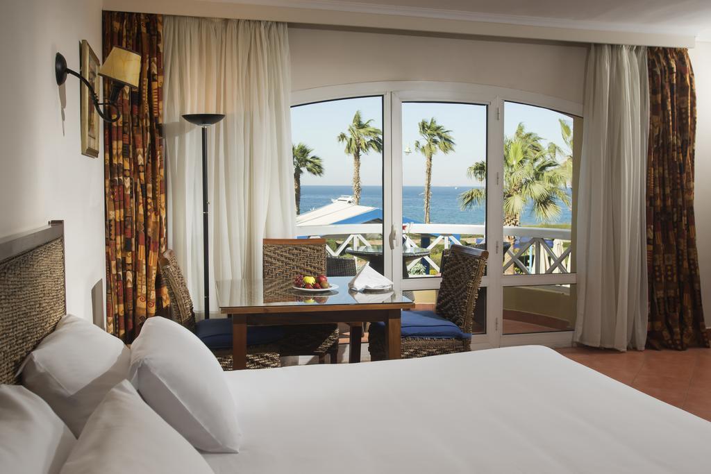 Porto Sokhna Beach Resort Ain Sukhna Exteriör bild